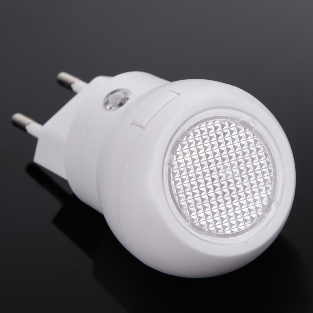 Eu Plug 360 Degree Rotating LE - огляд і ціна Smart Baby Night Light